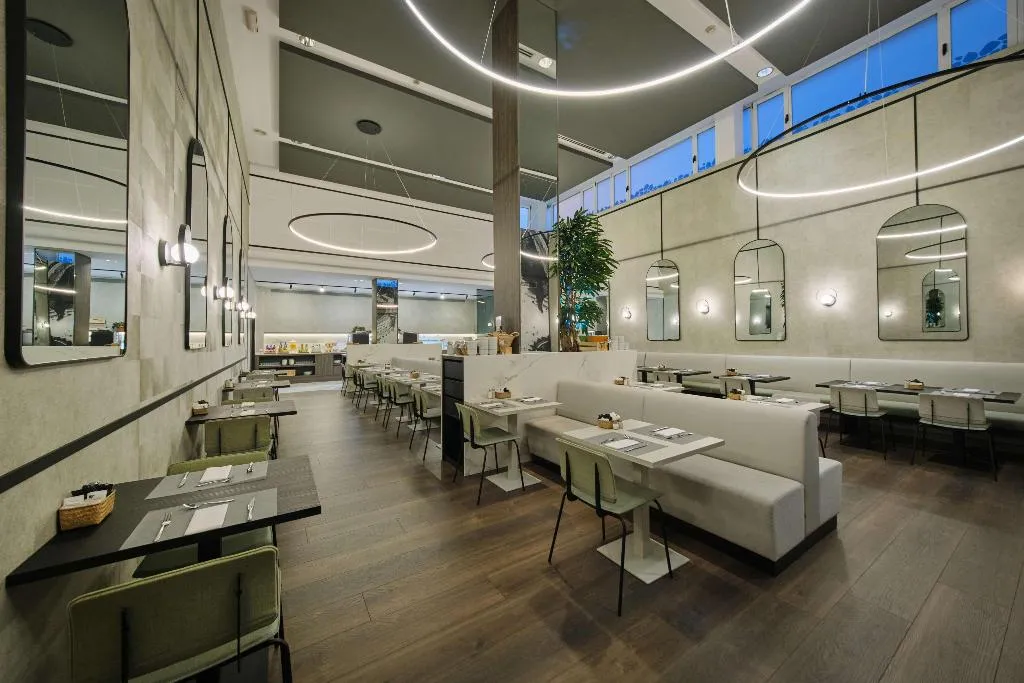 Restaurant, 1881 Madrid Ventas Hotel, Madrid