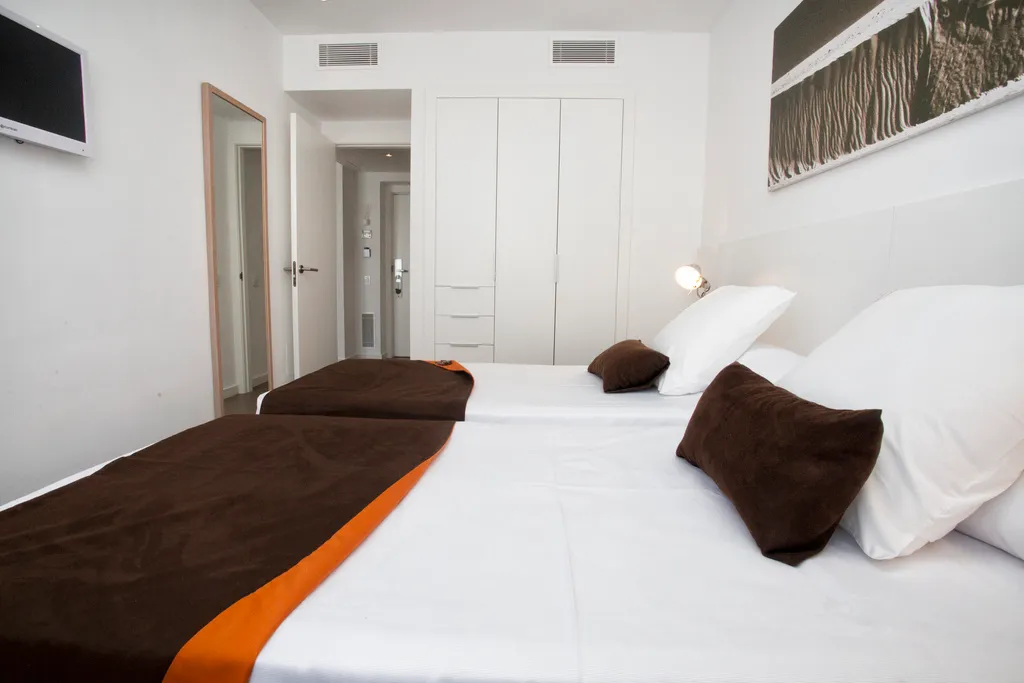 JUNIOR SUITE STANDARD Room, Ibiza Sun Apartments, Ibiza