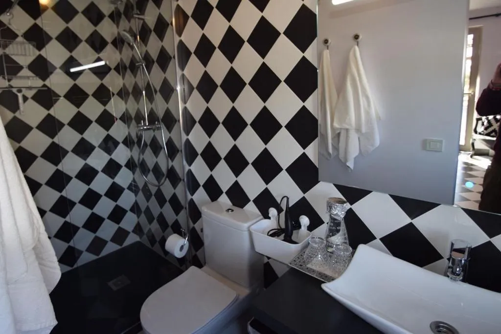 Room, Aal Cachucho, Madrid