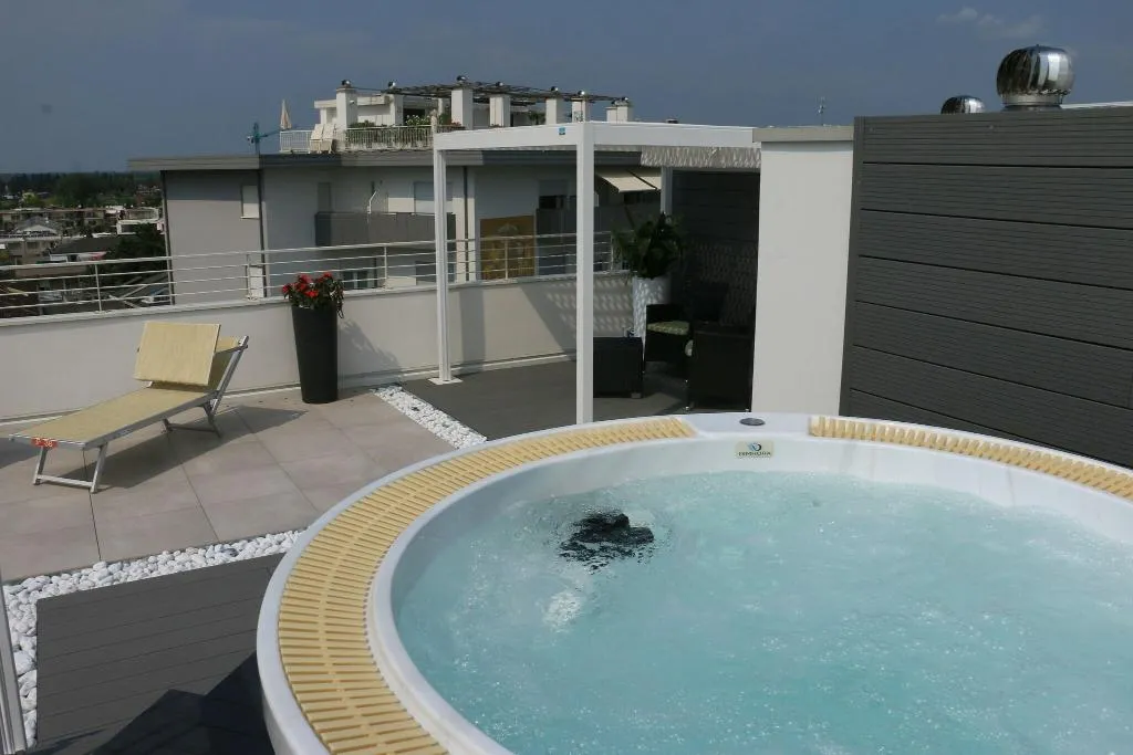 Sports and Entertainment, Hotel Luxor & Cairo, Venice