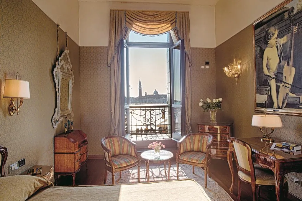 Double or Twin SUPERIOR LAGOON VIEW Room, Locanda Vivaldi, Venice