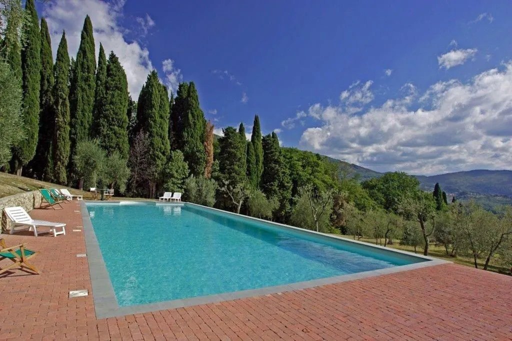 Pool, Il Trebbiolo, Florence