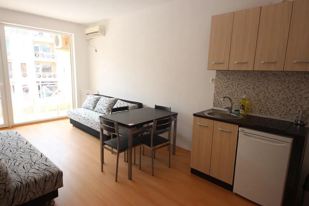 STUDIO CAPACITY 4 Room, Menada Sunny Day 6, Bourgas
