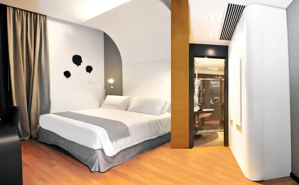 TRIPLE DELUXE Room, Culture Centro Storico, Naples