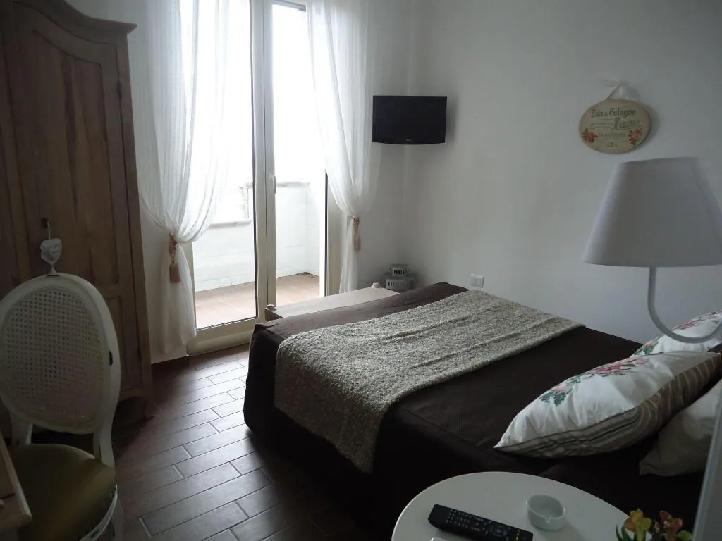 Room, Mini Hotel, Naples