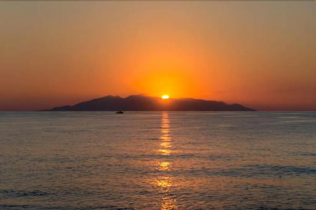 Beach, Makris Beach Hotel, Santorini
