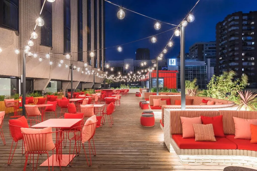 Restaurant, Canopy by Hilton Madrid Castellana, Madrid