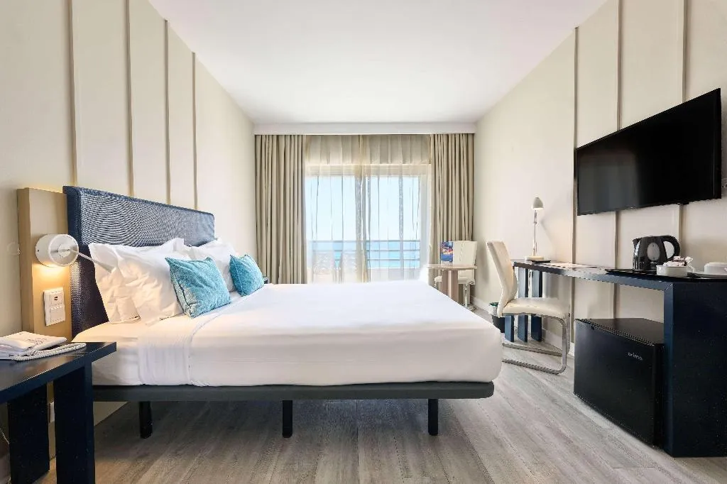 Room, Tryp Lisboa Caparica Mar Hotel, Lisbon