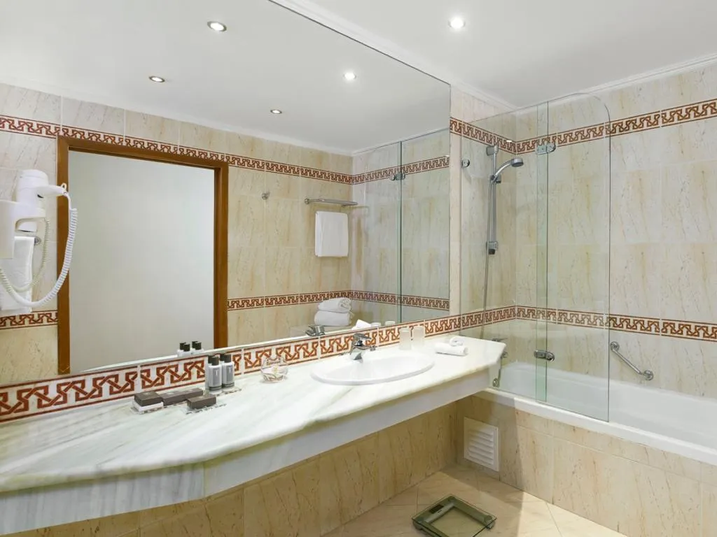 Double or Twin SIDE SEA VIEW Room, Ria Park Hotel and Spa, Algarve