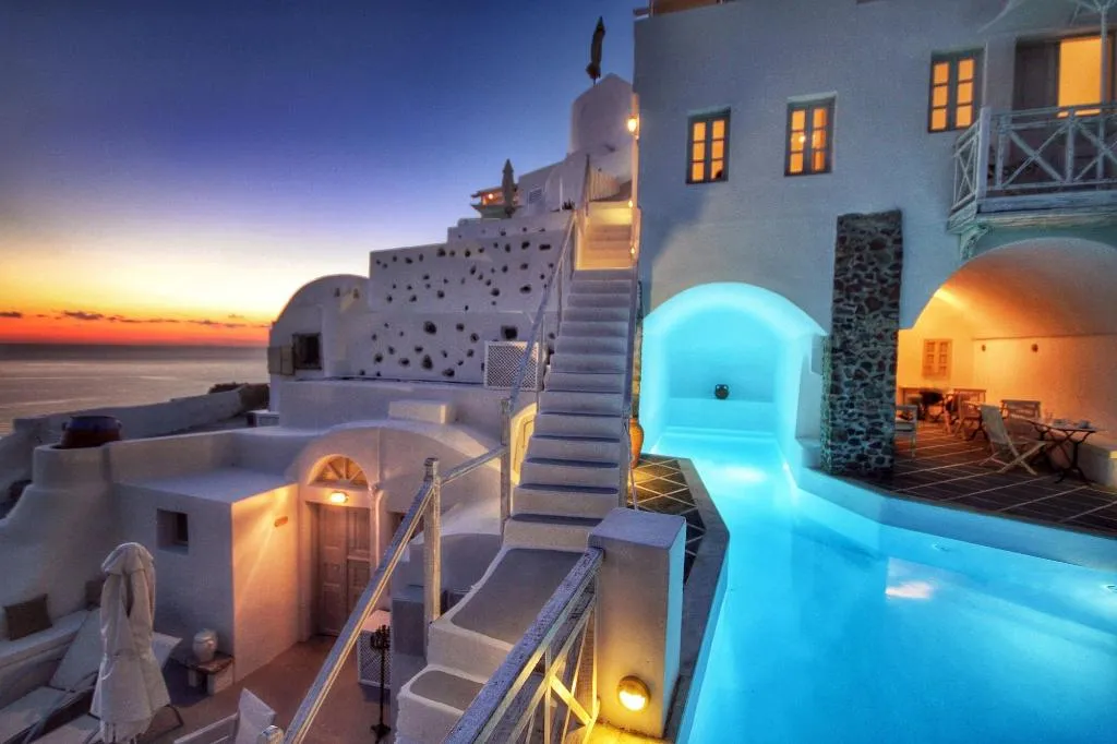 Sports and Entertainment, Oia Mare Villas, Santorini