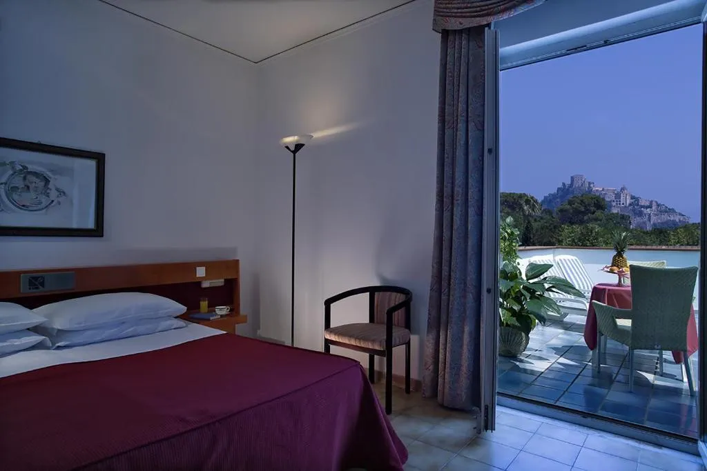 TWIN COMFORT Room, Regina Palace Terme, Naples