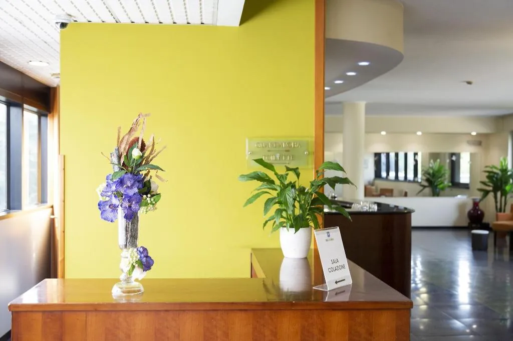Lobby, iH Hotels Milano Blu Visconti, Milan