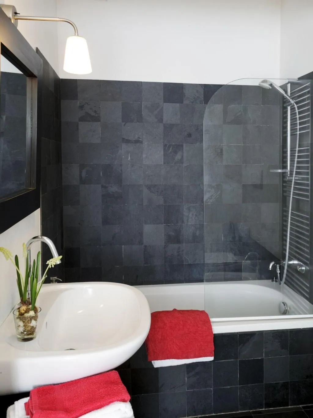 Room, Isola Apartments Milan, Milan