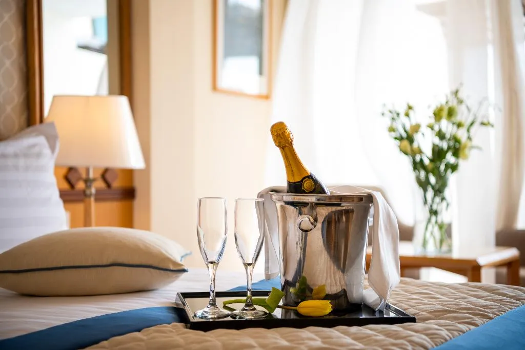 SUITE EXECUTIVE SEA VIEW Room, Constantinou Bros Athena Beach Hotel, Cyprus