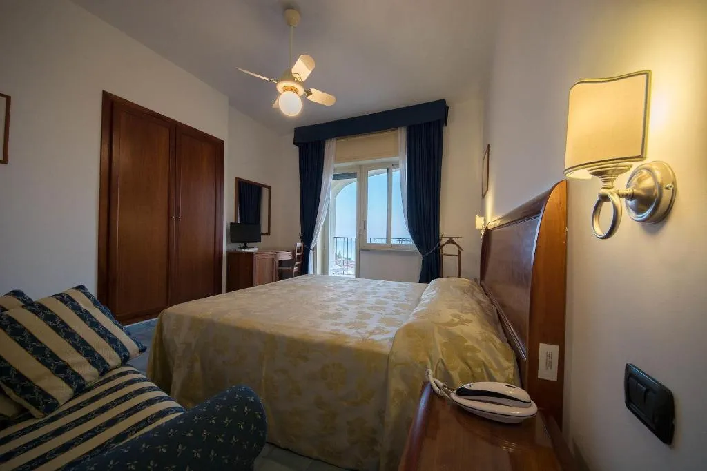 Room, Hotel San Francesco, Naples