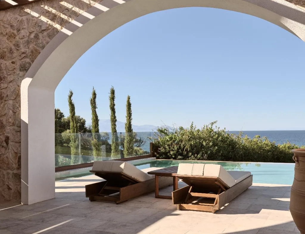 VILLA THREE BEDROOMS WITH PRIVATE POOL Room, Lesante Cape, Zante