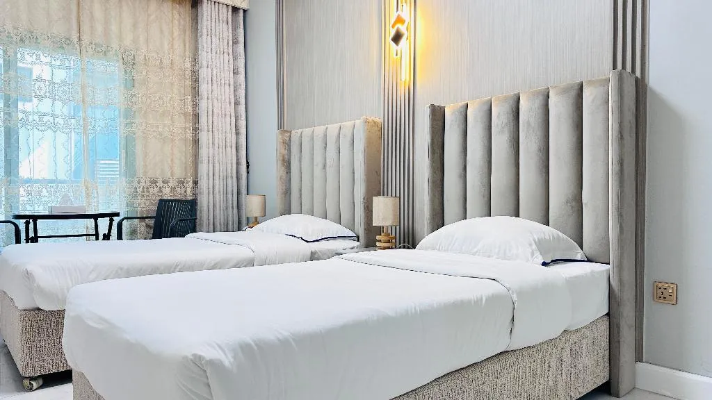 Double or Twin DELUXE Room, Palette San Marino Hotel, Dubai
