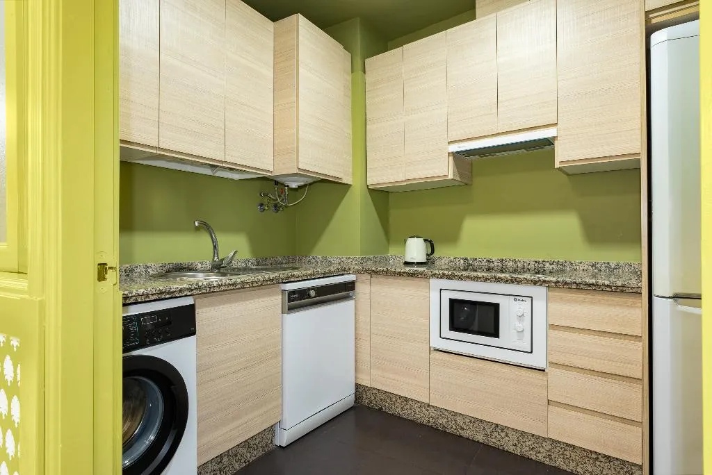 APARTMENT TWO BEDROOMS TWO BATHROOMS Room, Smartr Sevilla Las Dueñas, Seville