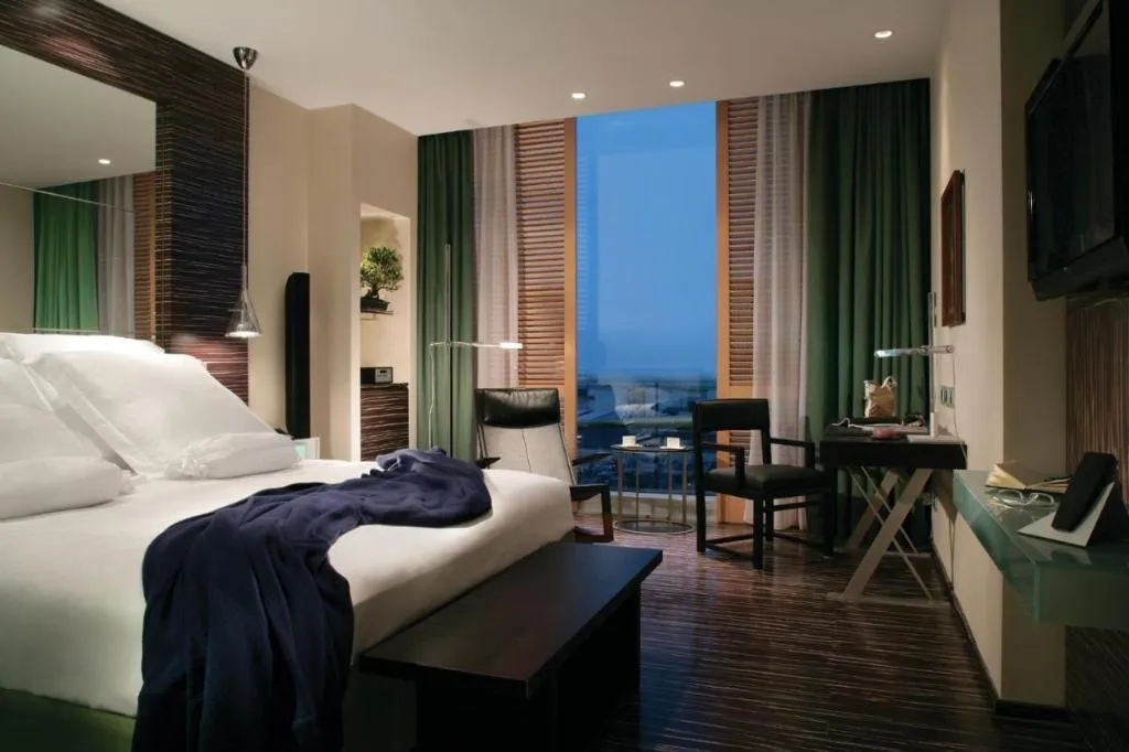 DOUBLE DELUXE Room, Romeo, Naples
