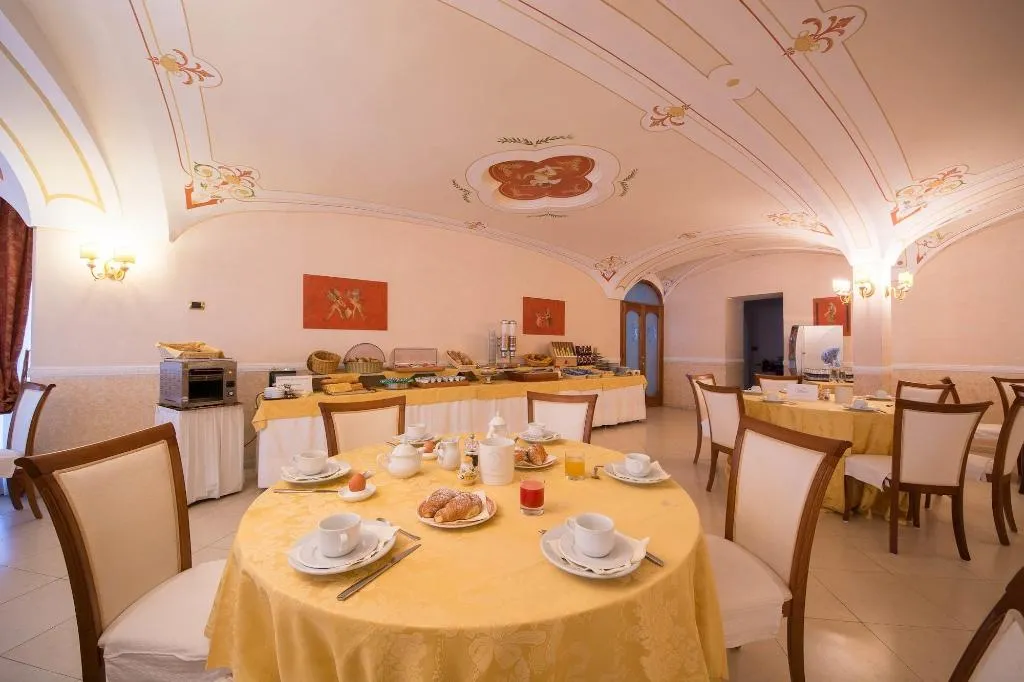 Restaurant, Hotel San Francesco, Naples