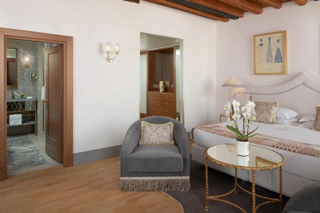 JUNIOR SUITE CLASSIC Room, Hotel Gabrielli Venezia - Starhotels Collezione, Venice