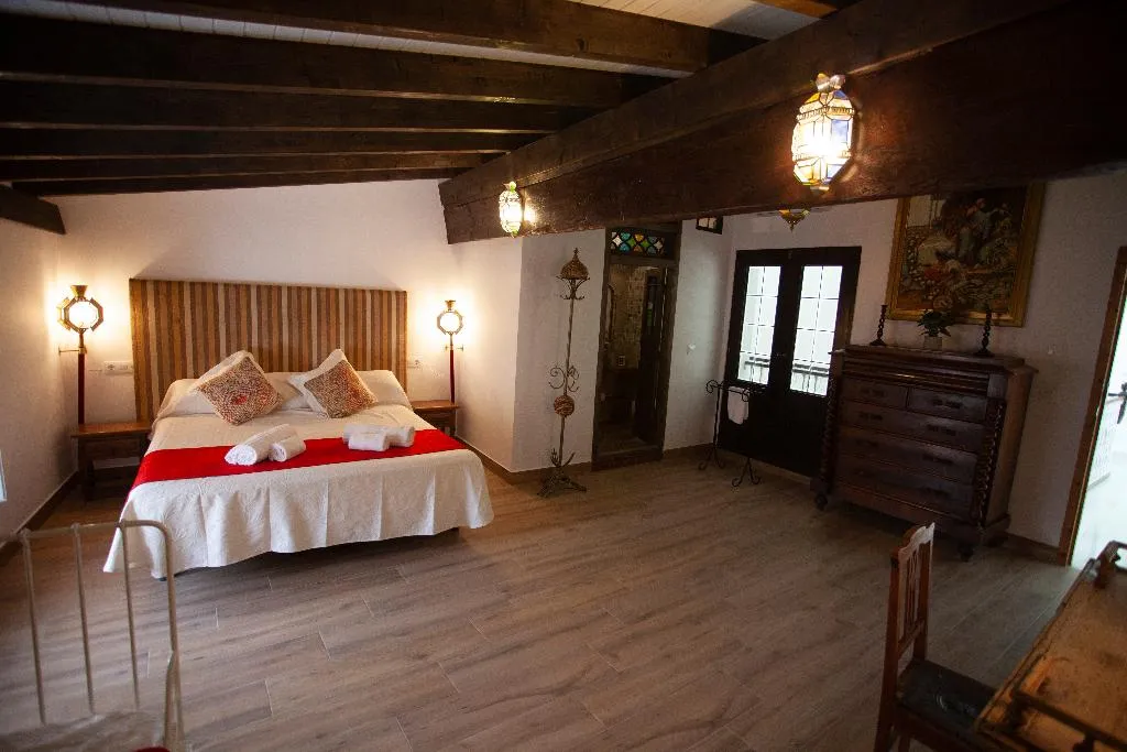 TRIPLE DELUXE KING BED Room, El Palacete, Costa Almeria