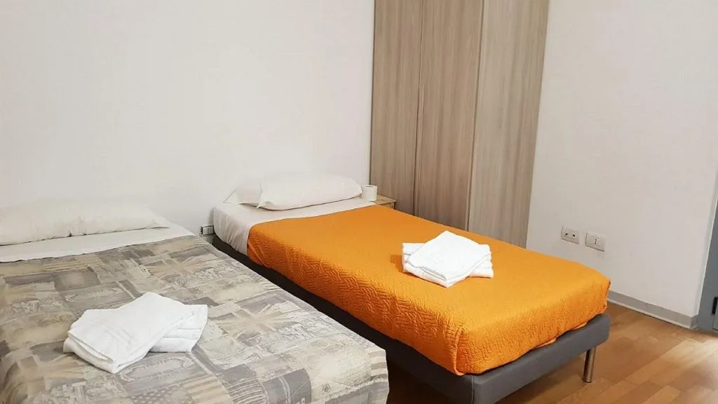 Room, Red Line Room Division, Milan