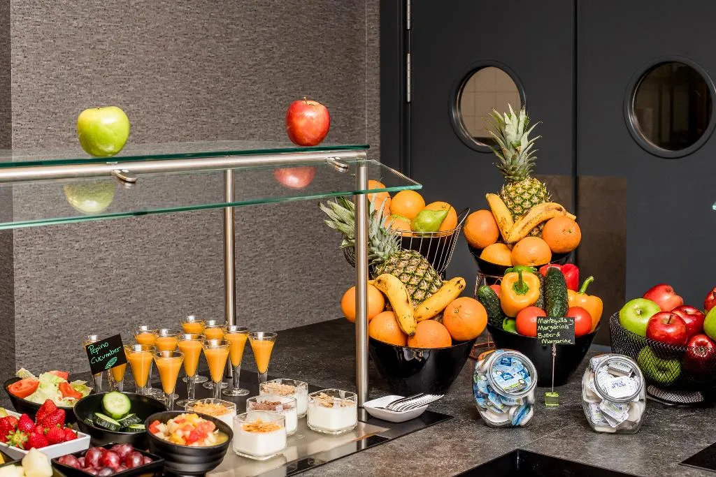 Restaurant, NYX Hotel Madrid by Leonardo Hotels, Madrid