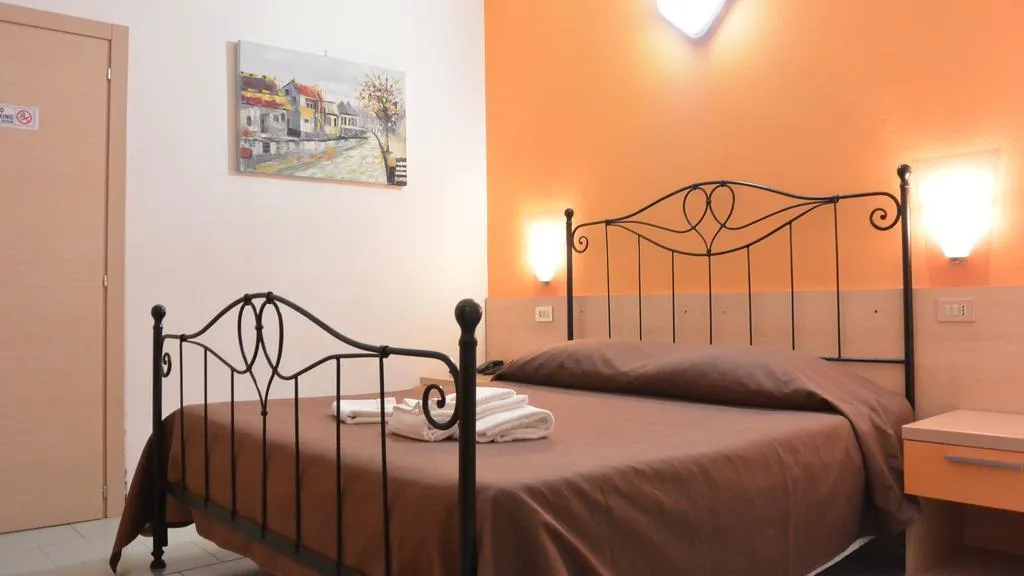 DOUBLE STANDARD Room, Ambrosiana, Milan