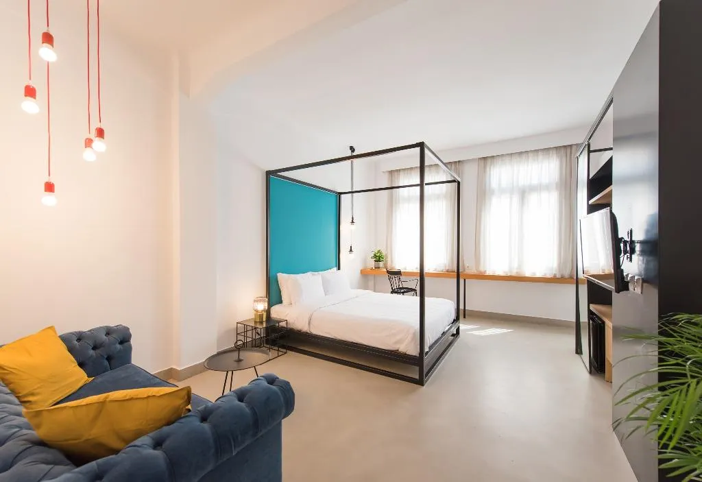 JUNIOR SUITE BASIC Room, MONK Monastiraki Suites, Athens