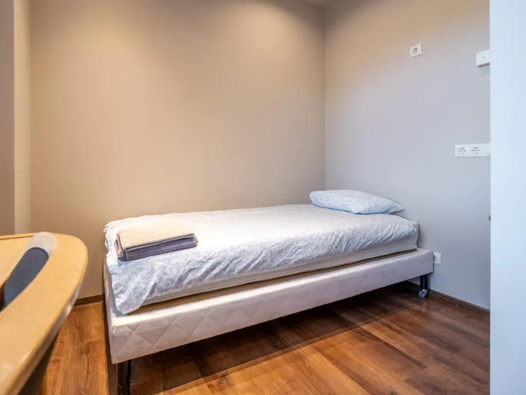 SINGLE BASIC Room, Rvr Smart Apartment With Parking And Self-check In, Riga