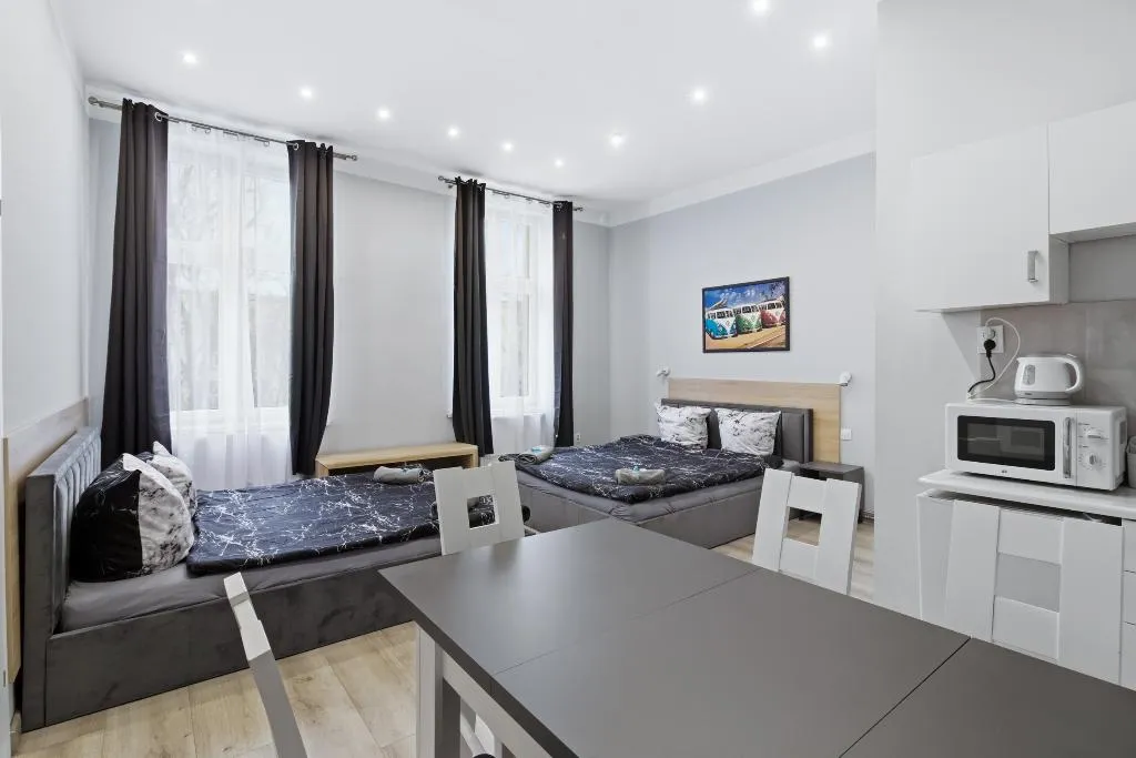 APARTMENT CAPACITY 5 Room, Queen Apartments, Krakow