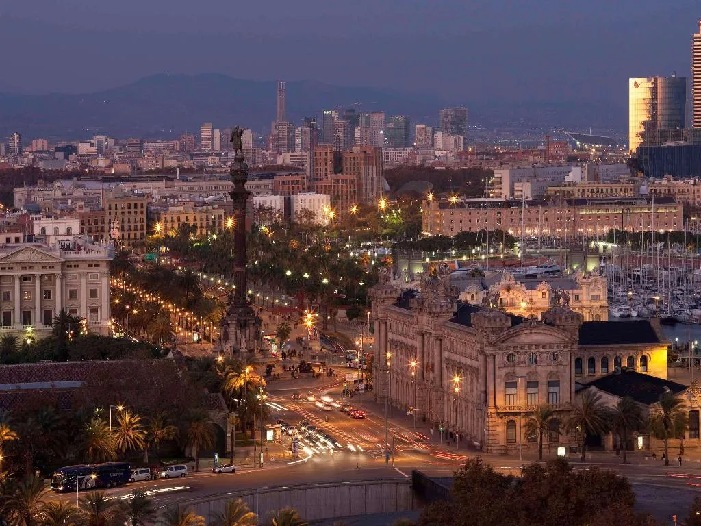 Sports and Entertainment, Ibis Barcelona Centro (Sagrada Familia), Barcelona