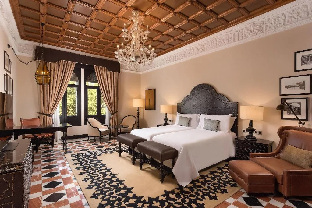 Room, Alfonso XIII, Seville