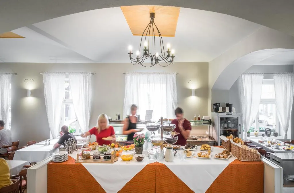Restaurant, Three Crowns Hotel, Prague