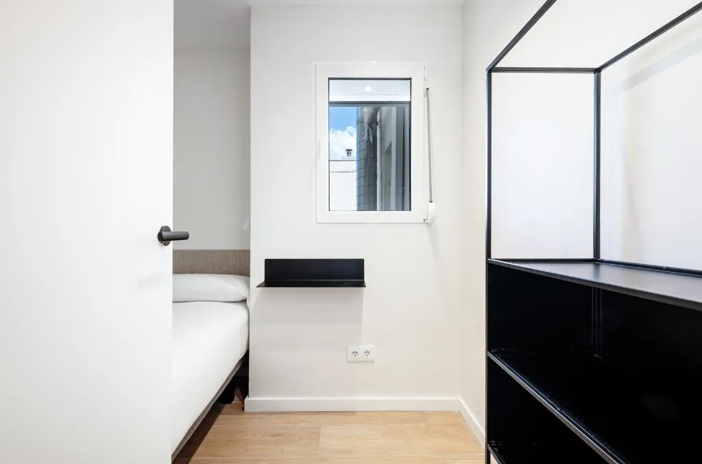 APARTMENT CAPACITY 5 Room, Ainb Barcelona Sants Apartments, Barcelona