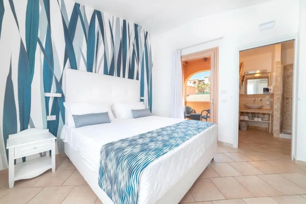 TRIPLE COMFORT Room, Janna'e Sole Resort, Olbia