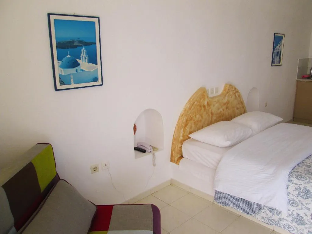 Room, Caldera Butterfly Villas, Santorini
