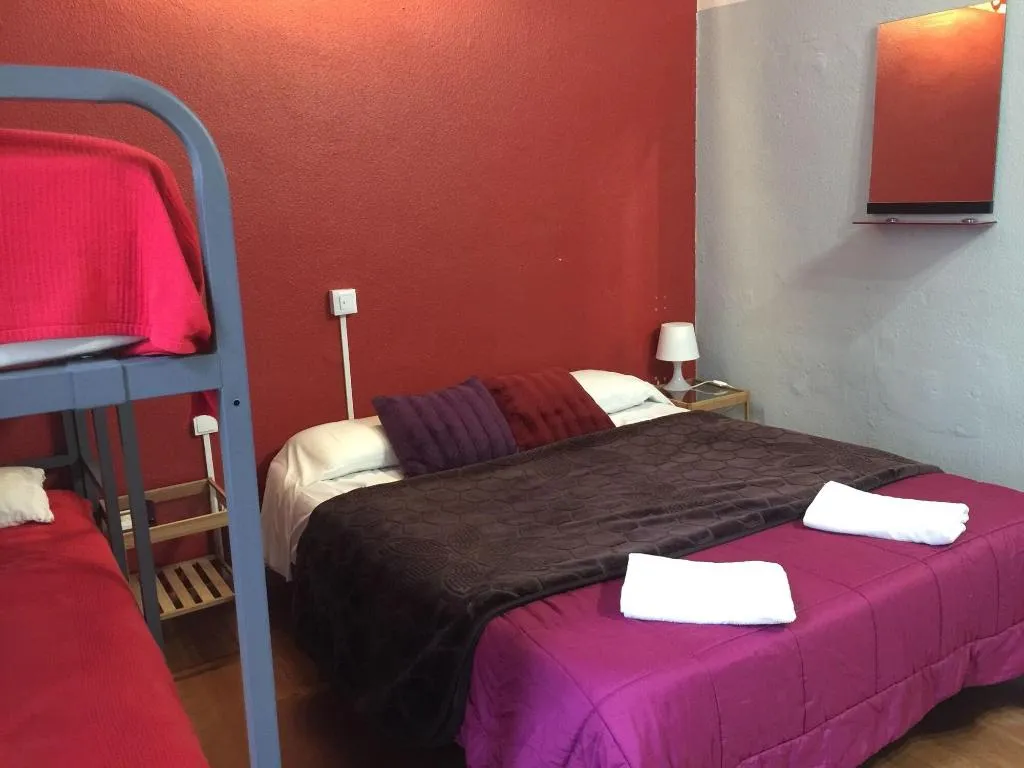 Room, Break BCN - Hostal & Coffeebar, Barcelona