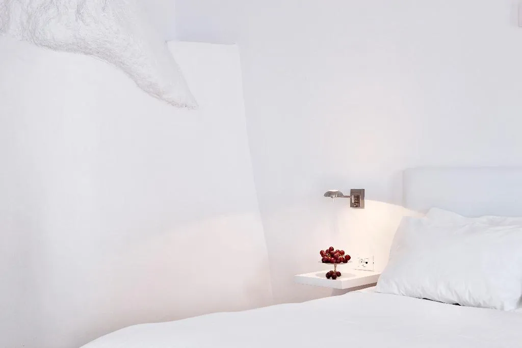 SUITE WITH JACUZZI Room, Villaki Oia, Santorini