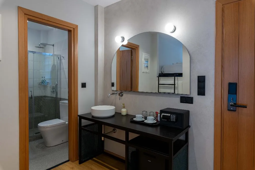 TRIPLE STANDARD Room, Parea, Athens