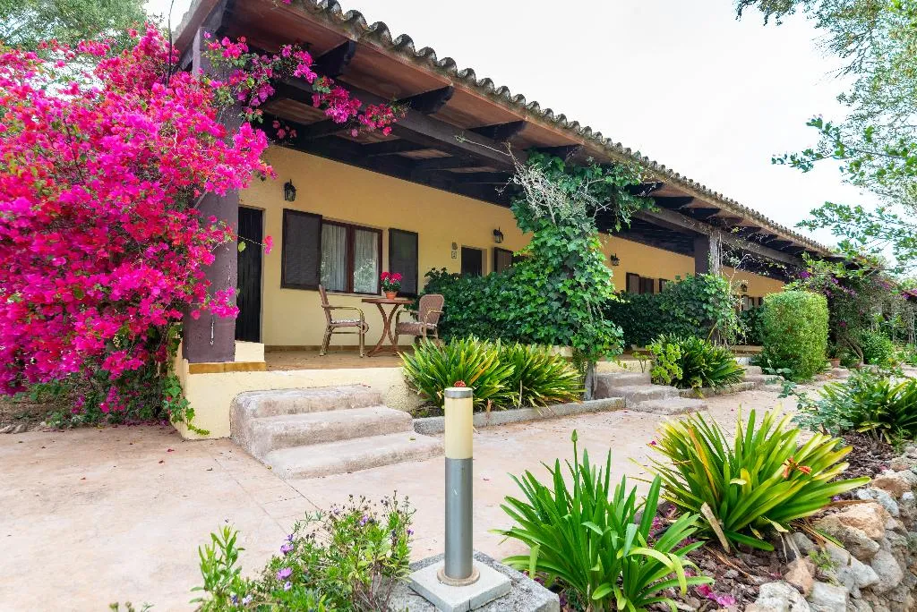 Double or Twin WITH TERRACE Room, Hotel Rural Predio Son Serra, Majorca