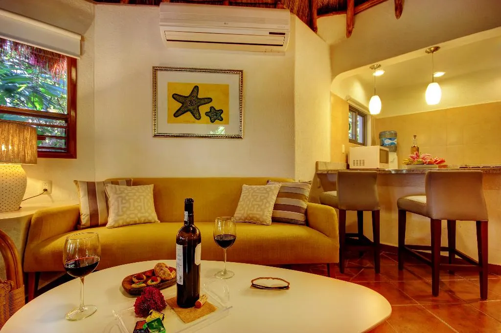 BUNGALOW GARDEN VIEW Room, Riviera Maya Suites, Playa Del Carmen