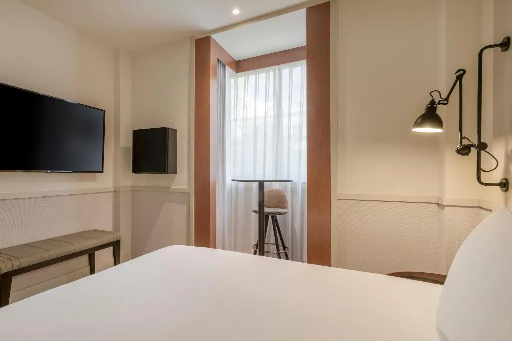 DOUBLE QUEEN SIZE BED Room, AC Madrid Los Vascos, Madrid