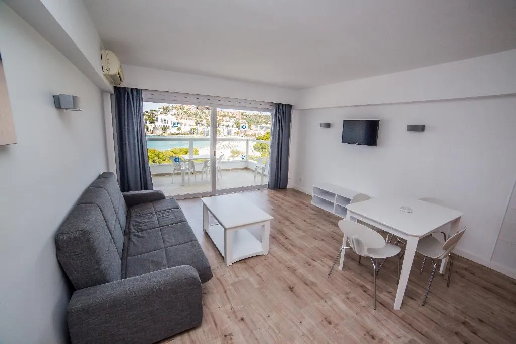 APARTMENT SEA VIEW ONE BEDROOM Room, Pierre & Vacances Mallorca Portofino, Majorca