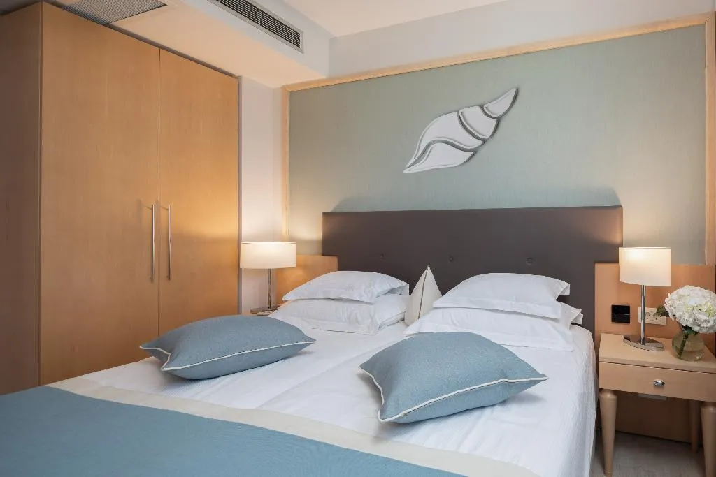 APARTMENT SEA VIEW Room, Aparthotel Flora, Split