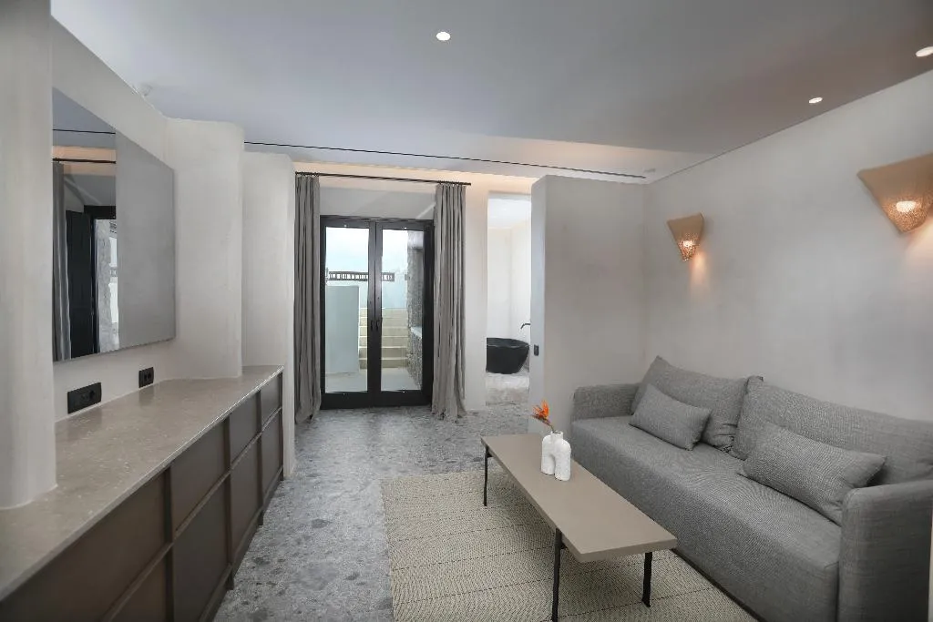 SUITE SEA VIEW WITH PRIVATE POOL Room, Aeonic Suites & Spa, Mykonos