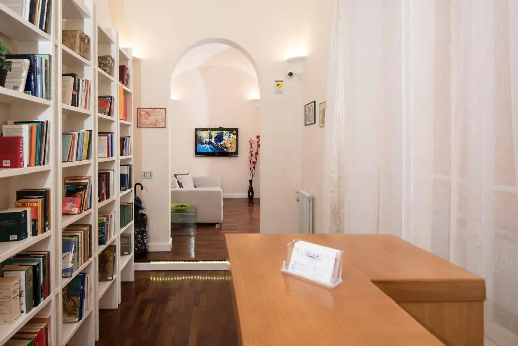 Lobby, Trinity Luxury Rooms, Rome