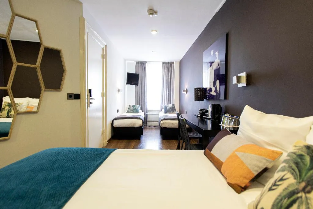 QUADRUPLE STANDARD Room, Quentin Amsterdam Hotel, Amsterdam