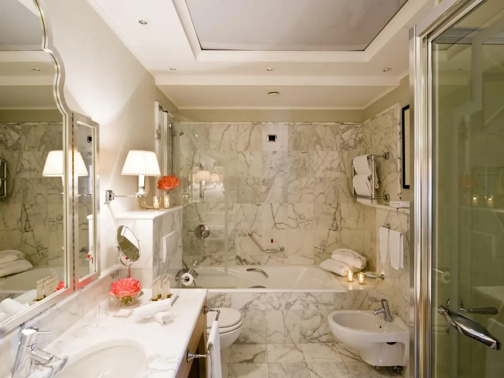 Double or Twin DELUXE CANAL VIEW Room, Splendid Venice - Starhotels Collezione, Venice